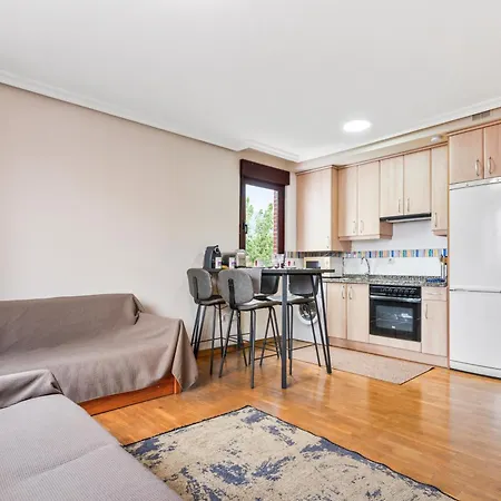 Avenida Del Mar * Oviédo